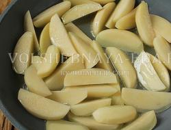 Картошка по-деревенски: запеченные картофельные дольки